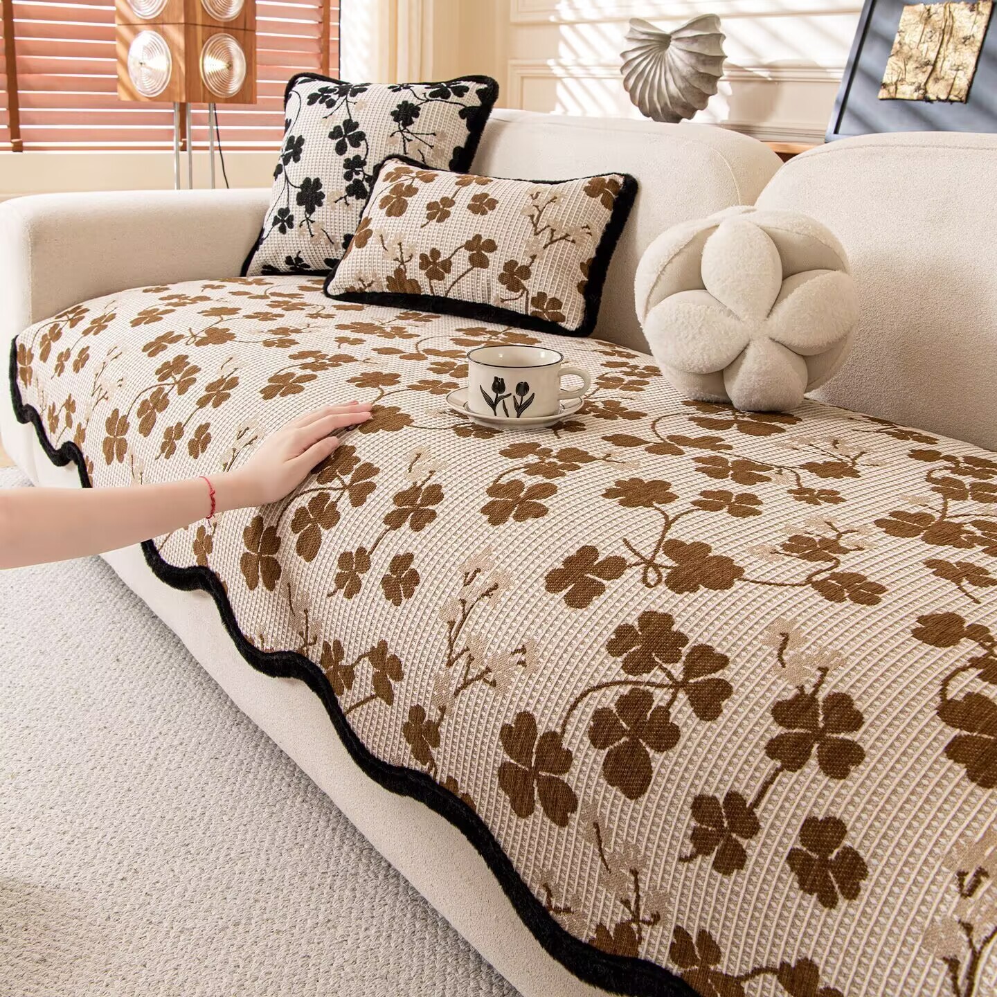 Irregular Chenille Sofa Cushio - Outdoor Furniture One Piece recension och pris